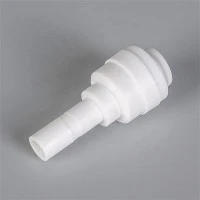 Conector drept tulpină